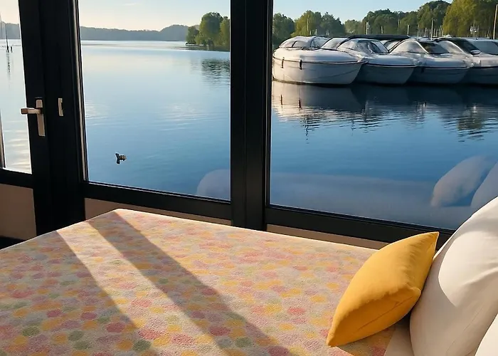 Yellow Houseboat On Maggiore Botel *